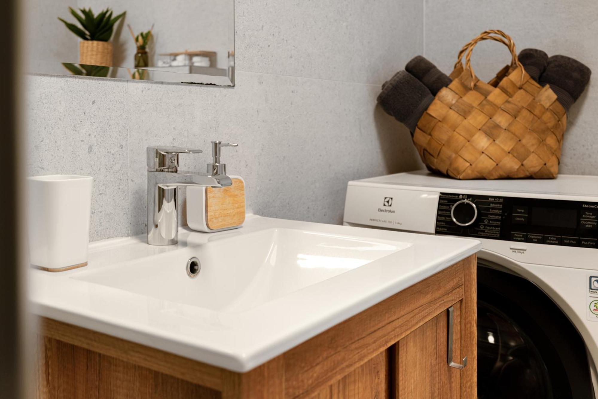 Apartament Z Jacuzzi & Sauna Chillout Kołobrzeg Exteriör bild